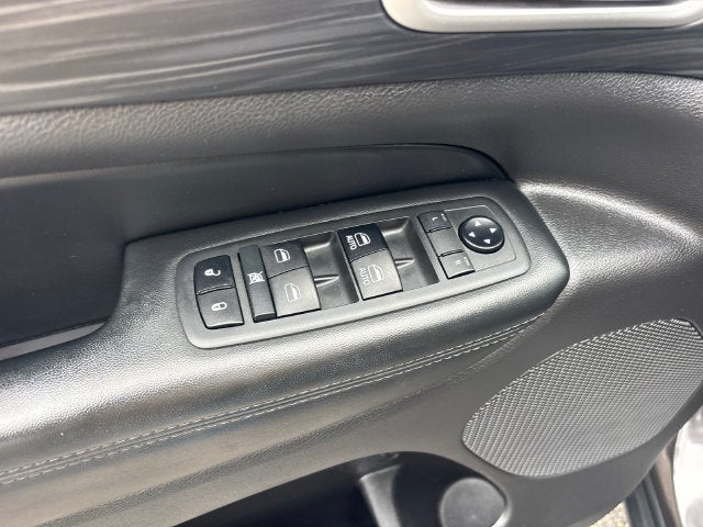 2019 Jeep Grand Cherokee Laredo E