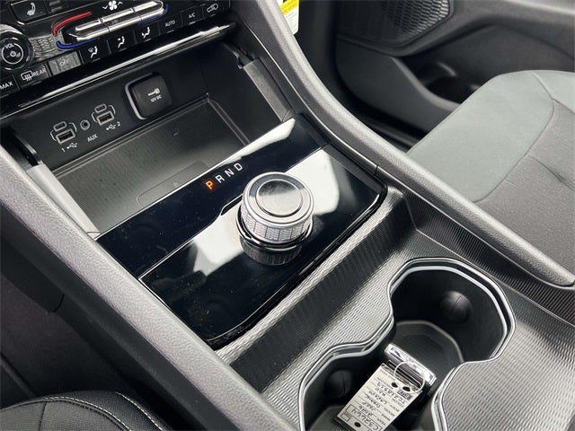 2026 Jeep Grand Cherokee GRAND CHEROKEE LAREDO X 4X4