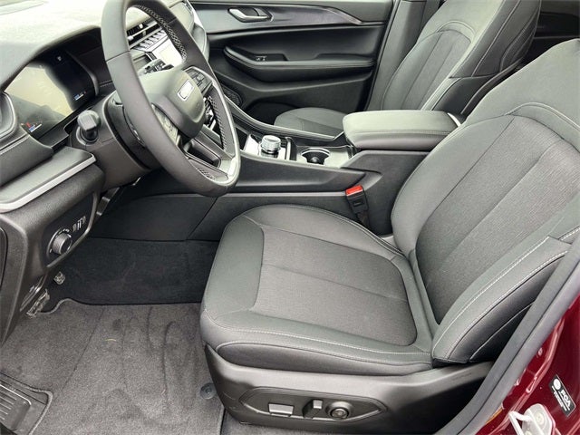 2026 Jeep Grand Cherokee GRAND CHEROKEE LAREDO X 4X4