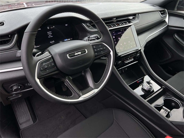 2026 Jeep Grand Cherokee GRAND CHEROKEE LAREDO X 4X4