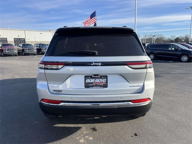 2023 Jeep Grand Cherokee Laredo 4x4