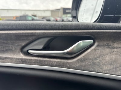 2027 Jeep Grand Cherokee Laredo Altitude