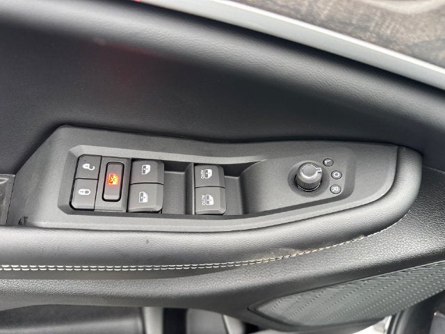 2027 Jeep Grand Cherokee Laredo Altitude