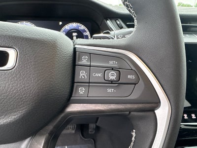 2027 Jeep Grand Cherokee Laredo Altitude