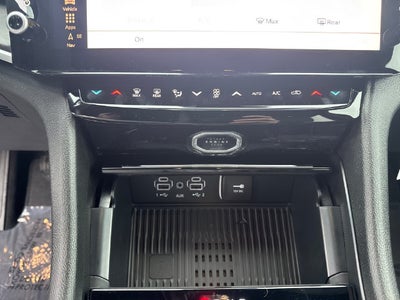 2027 Jeep Grand Cherokee Laredo Altitude