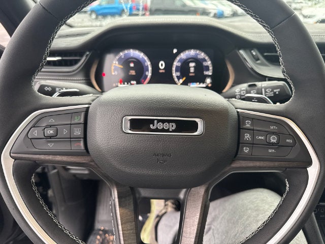2027 Jeep Grand Cherokee Altitude