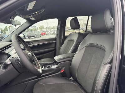 2027 Jeep Grand Cherokee Altitude