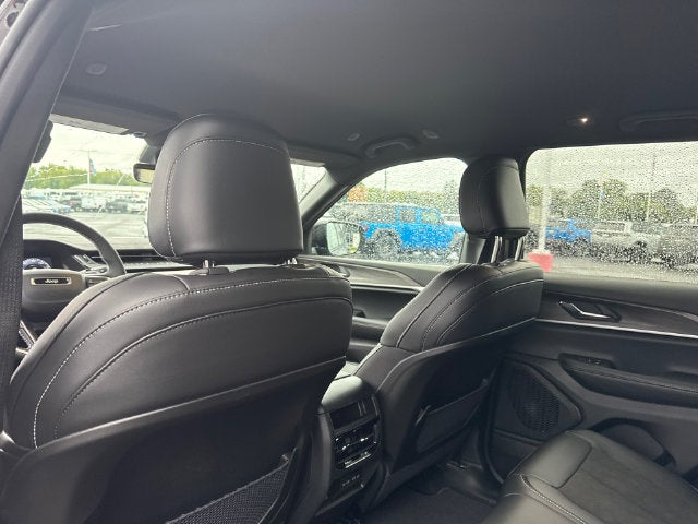 2027 Jeep Grand Cherokee Altitude