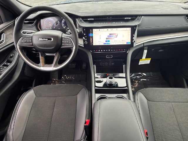 2027 Jeep Grand Cherokee Altitude