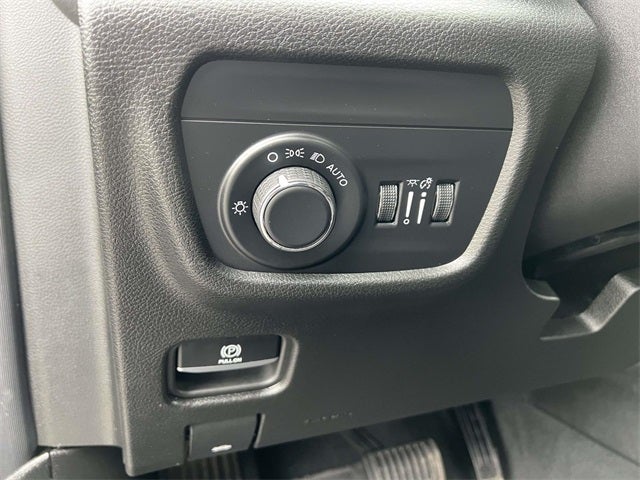 2024 Jeep Grand Cherokee L Laredo 4x4