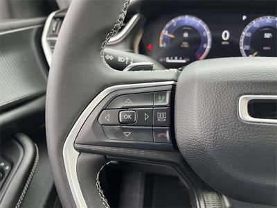 2024 Jeep Grand Cherokee L Laredo 4x4