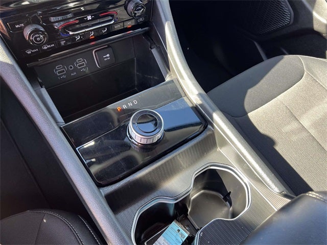 2023 Jeep Grand Cherokee L Laredo 4x4