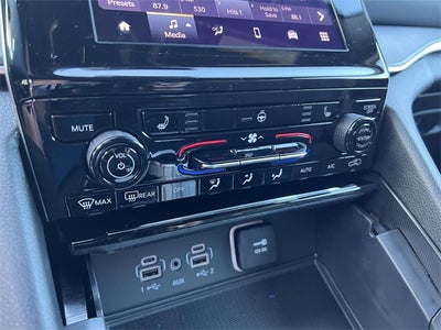 2025 Jeep Grand Cherokee GRAND CHEROKEE L LAREDO 4X4