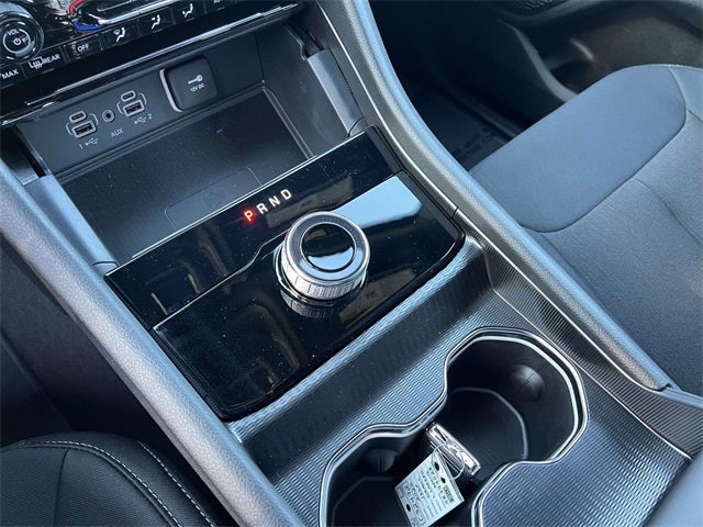 2025 Jeep Grand Cherokee GRAND CHEROKEE L LAREDO 4X4