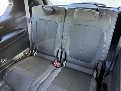 2025 Jeep Grand Cherokee GRAND CHEROKEE L LAREDO 4X4