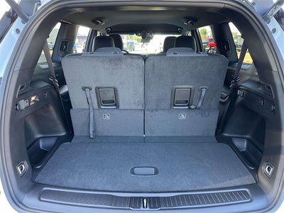 2025 Jeep Grand Cherokee GRAND CHEROKEE L LAREDO 4X4