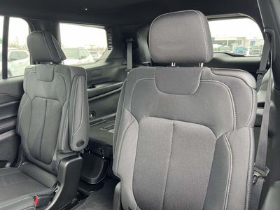 2025 Jeep Grand Cherokee GRAND CHEROKEE L LAREDO 4X4