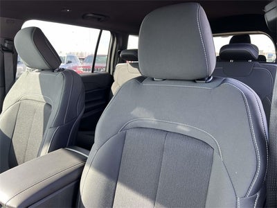 2026 Jeep Grand Cherokee GRAND CHEROKEE L LAREDO 4X4