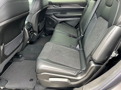 2026 Jeep Grand Cherokee Altitude