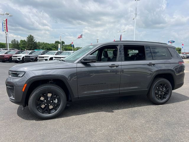 2026 Jeep Grand Cherokee Altitude