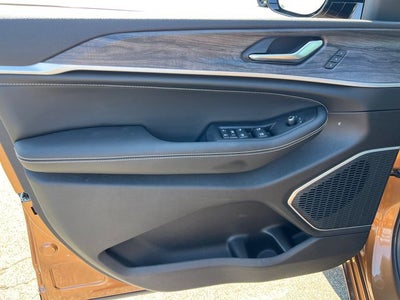 2026 Jeep Grand Cherokee Limited Reserve