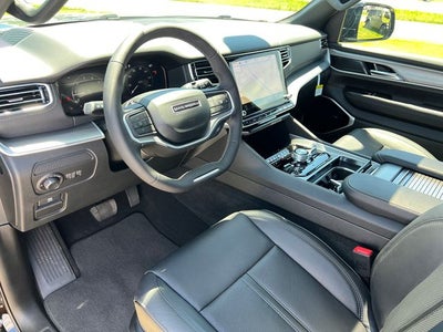 2026 Jeep Grand Wagoneer Limited Reserve