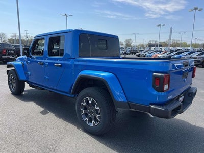 2026 Jeep Gladiator GLADIATOR SAHARA 4X4