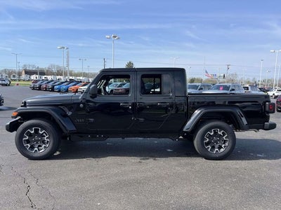 2026 Jeep Gladiator GLADIATOR SAHARA 4X4