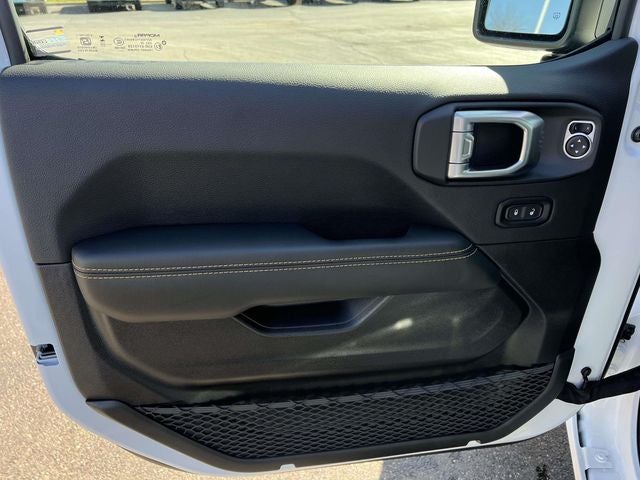 2026 Jeep Gladiator GLADIATOR SAHARA 4X4