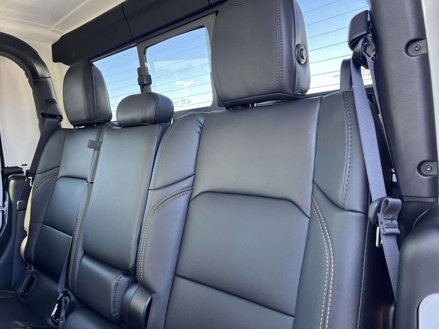 2026 Jeep Gladiator GLADIATOR SAHARA 4X4