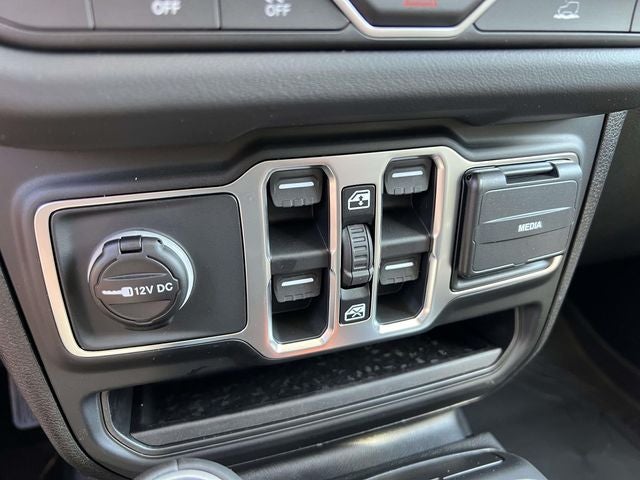 2026 Jeep Gladiator Sahara