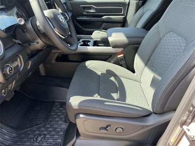 2025 RAM Ram 1500 RAM 1500 BIG HORN CREW CAB 4X4 5'7' BOX