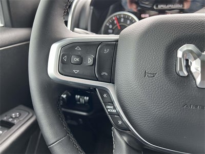 2025 RAM 1500 Big Horn Crew Cab 4x4 5'7' Box