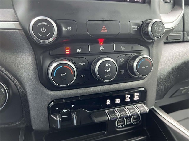 2020 RAM 1500 Big Horn Crew Cab 4x4 5'7' Box