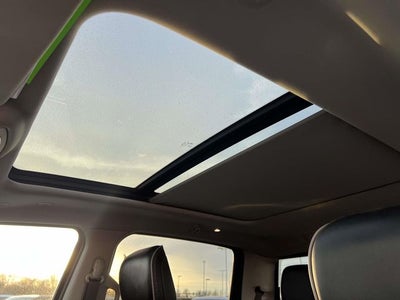 2022 RAM 1500 Laramie Crew Cab 4x4 6'4' Box