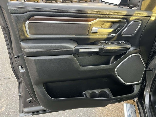 2022 RAM 1500 Laramie Crew Cab 4x4 6'4' Box