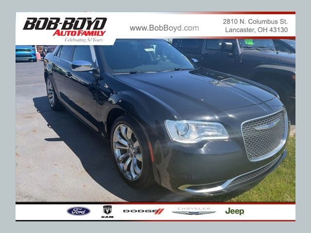 2018 Chrysler 300 Touring's photo