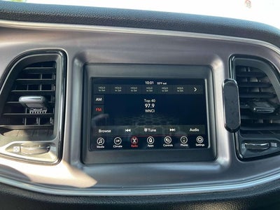 2022 Dodge Challenger SXT