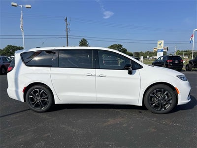 2026 Chrysler Pacifica PACIFICA SELECT