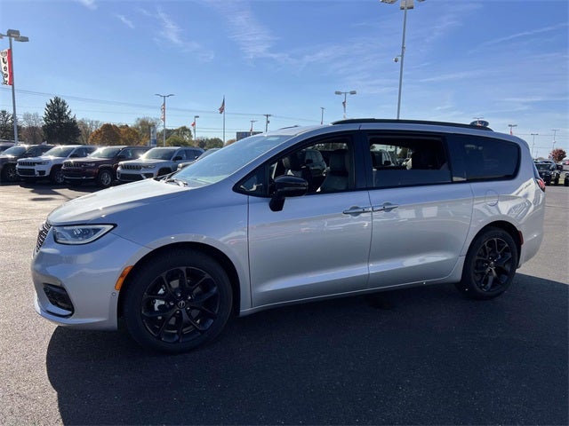 2026 Chrysler Pacifica PACIFICA SELECT