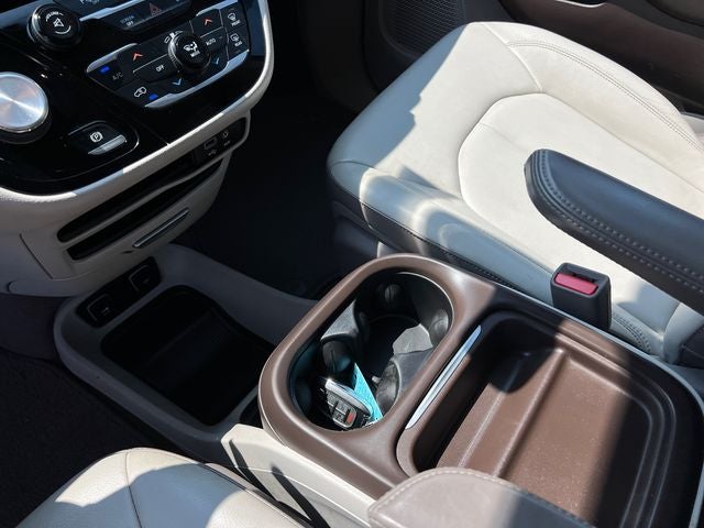 2017 Chrysler Pacifica Touring L