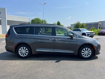 2017 Chrysler Pacifica Touring L