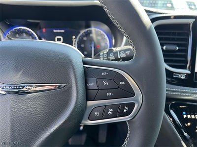 2025 Chrysler Pacifica PACIFICA SELECT