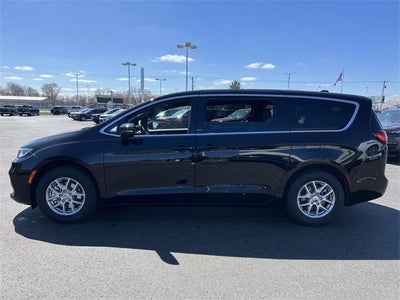 2025 Chrysler Pacifica PACIFICA SELECT