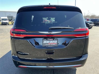 2025 Chrysler Pacifica PACIFICA SELECT
