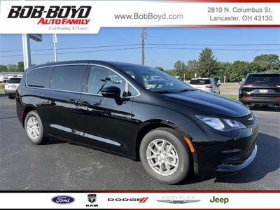 2025 Chrysler Voyager VOYAGER LX