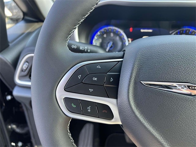 2025 Chrysler Voyager VOYAGER LX