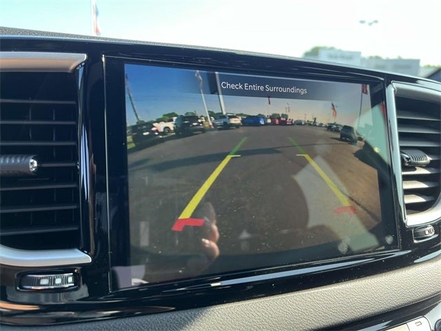 2025 Chrysler Voyager VOYAGER LX