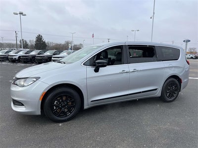 2026 Chrysler Voyager VOYAGER LX