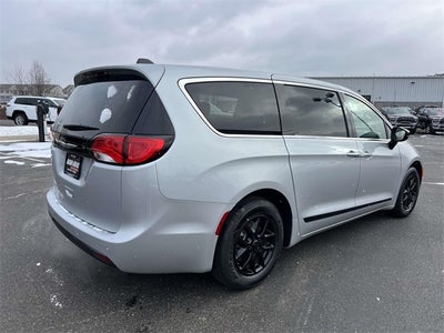 2026 Chrysler Voyager VOYAGER LX